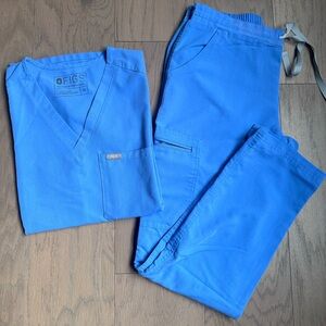 FIGS XS Catarina One-Pocket Scrub Top and XS/P Yola Skinny Scrub Pants
